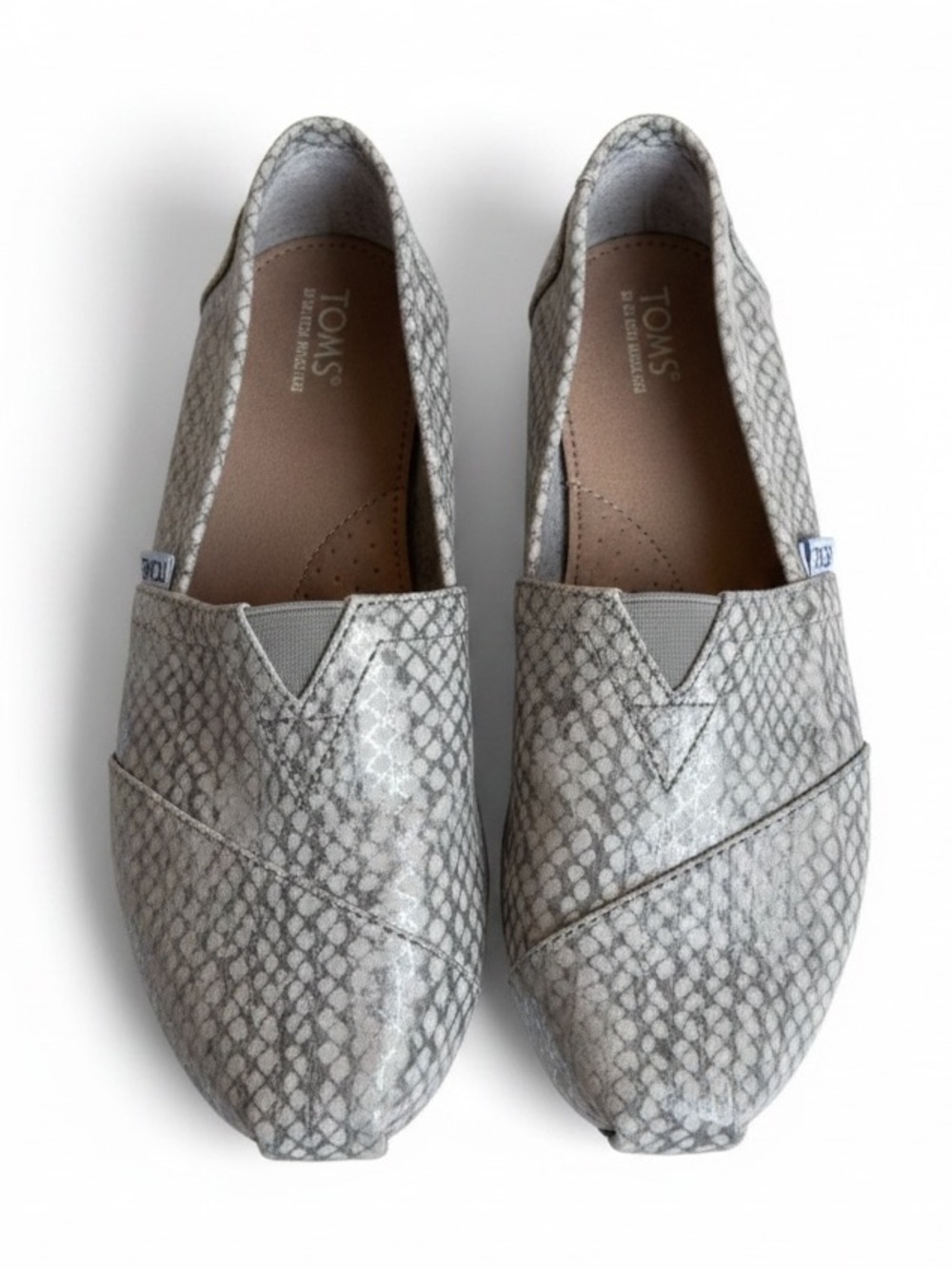 New TOMS Snakeskin Slip-On Canvas Flats Neutral Snake Print Travel Shoe 6.5